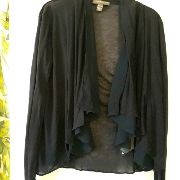 Maternity Pea in the Pod drape top - Picture 1 of 3